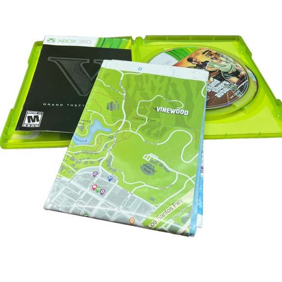 Grand Theft Auto V GTA 5 (Microsoft Xbox 360, 2013) Complete w/ Map & Manual - Picture 2 of 3